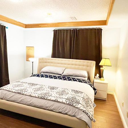 ריצ'מונד Private Suite With Private Entrance King Bed מראה חיצוני תמונה